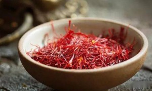 藏红花功效竟然这么多?你太小看它了